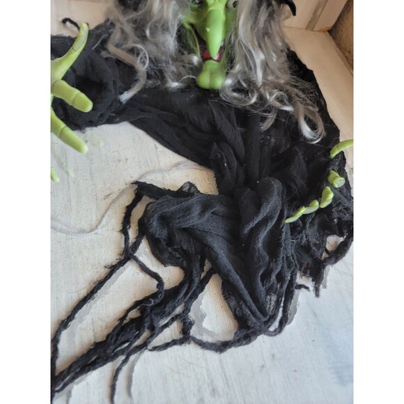Gemmy AS IS witch green hanging witch Halloween home decor - Picture 7 of 13